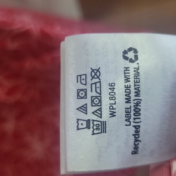 Calvin Klein Women's Red Floral Top - Picture 5 of 5